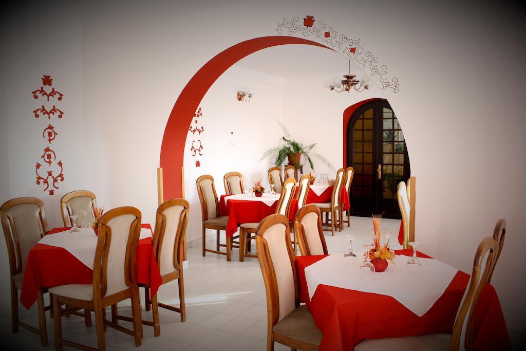 Hotel Tivoli Sovata Esterno foto