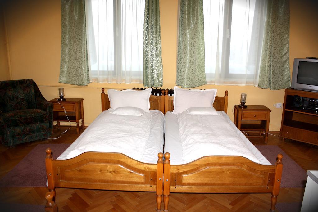 Hotel Tivoli Sovata Camera foto